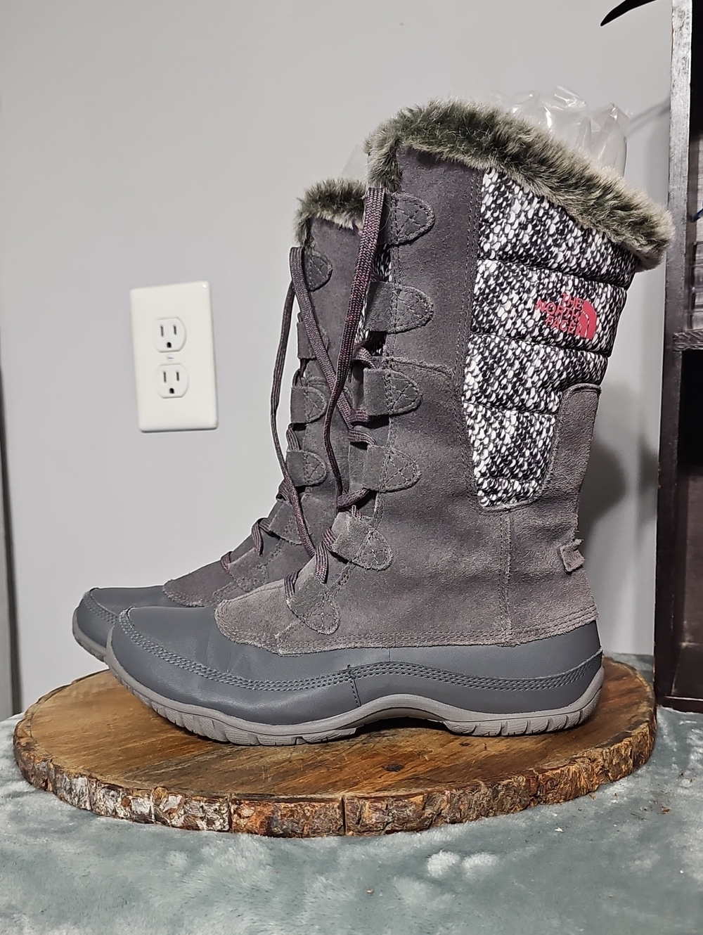 The North Face Women's Gray Lace-Up Winter Boots with Faux Fur Trim